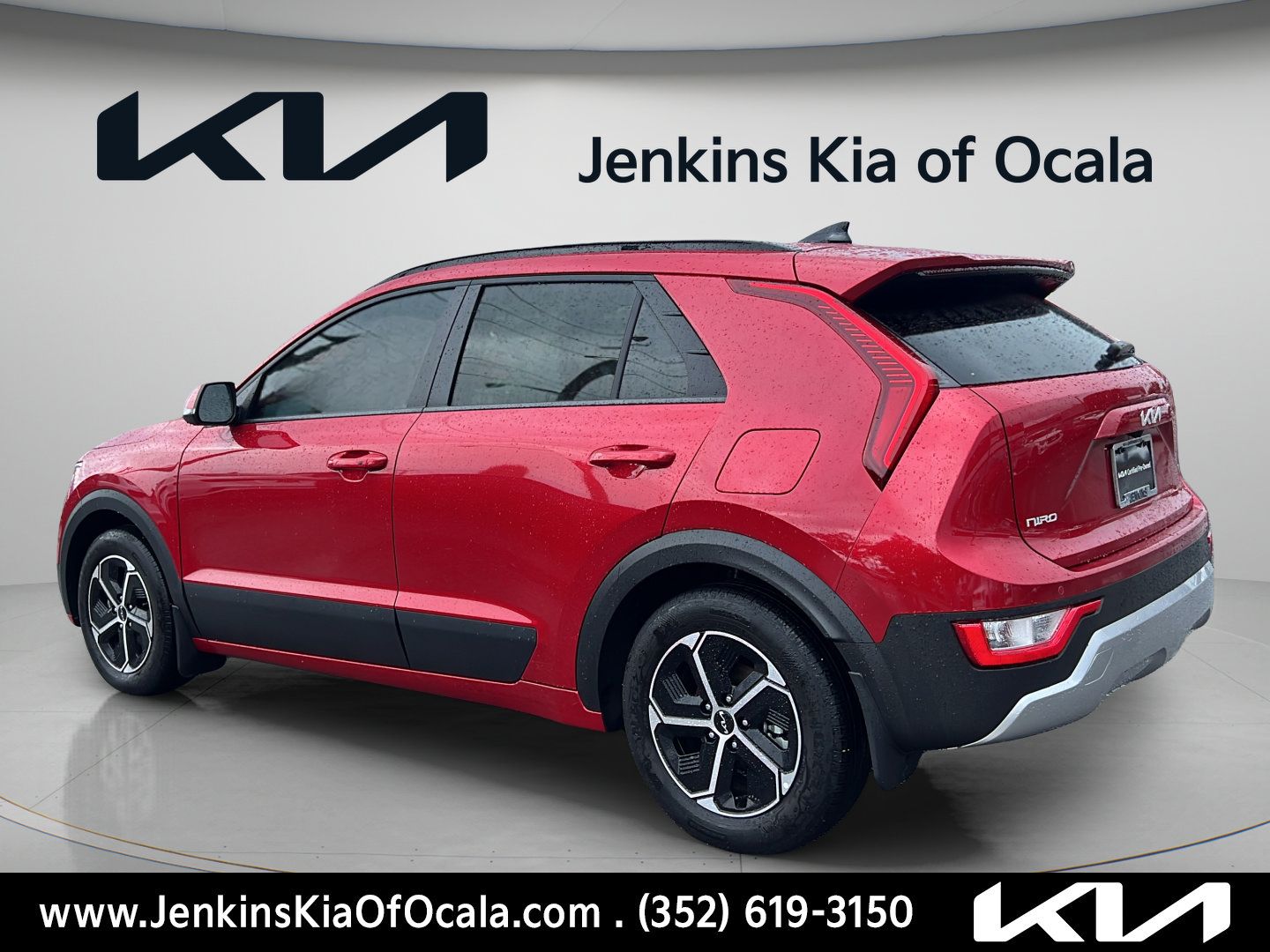 Certified 2024 Kia Niro EX FWD image 5