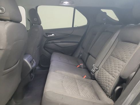 Used 2019 Chevrolet Equinox LT FWD image 18