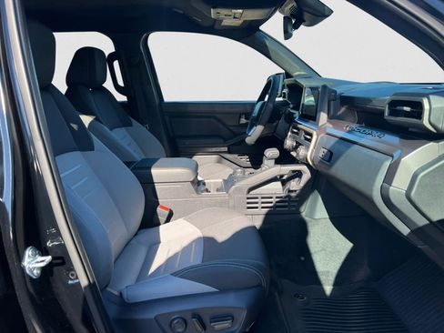 Used 2025 Toyota Tacoma TRD Off-Road w/ TRD Off Road Upgrade Package image 15