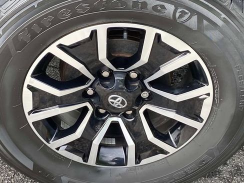 Used 2023 Toyota Tacoma TRD Sport image 29