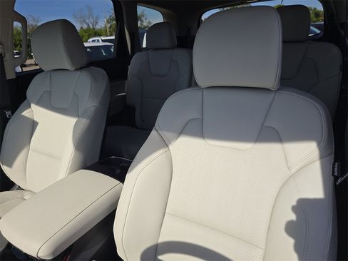 New 2025 Kia Telluride S image 22