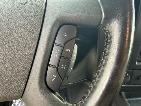 Used 2023 GMC Savana 2500 Extended w/ Driver Convenience Package RWD image 28