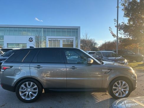 Used 2017 Land Rover Range Rover Sport HSE image 8