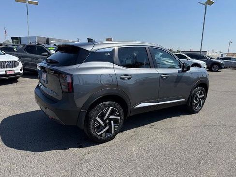 New 2026 Nissan Kicks SV w/ SV Premium Package FWD image 6