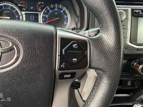 Used 2019 Toyota 4Runner SR5 AWD/4WD image 35