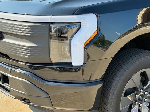New 2025 Ford F150 Lightning Flash image 9