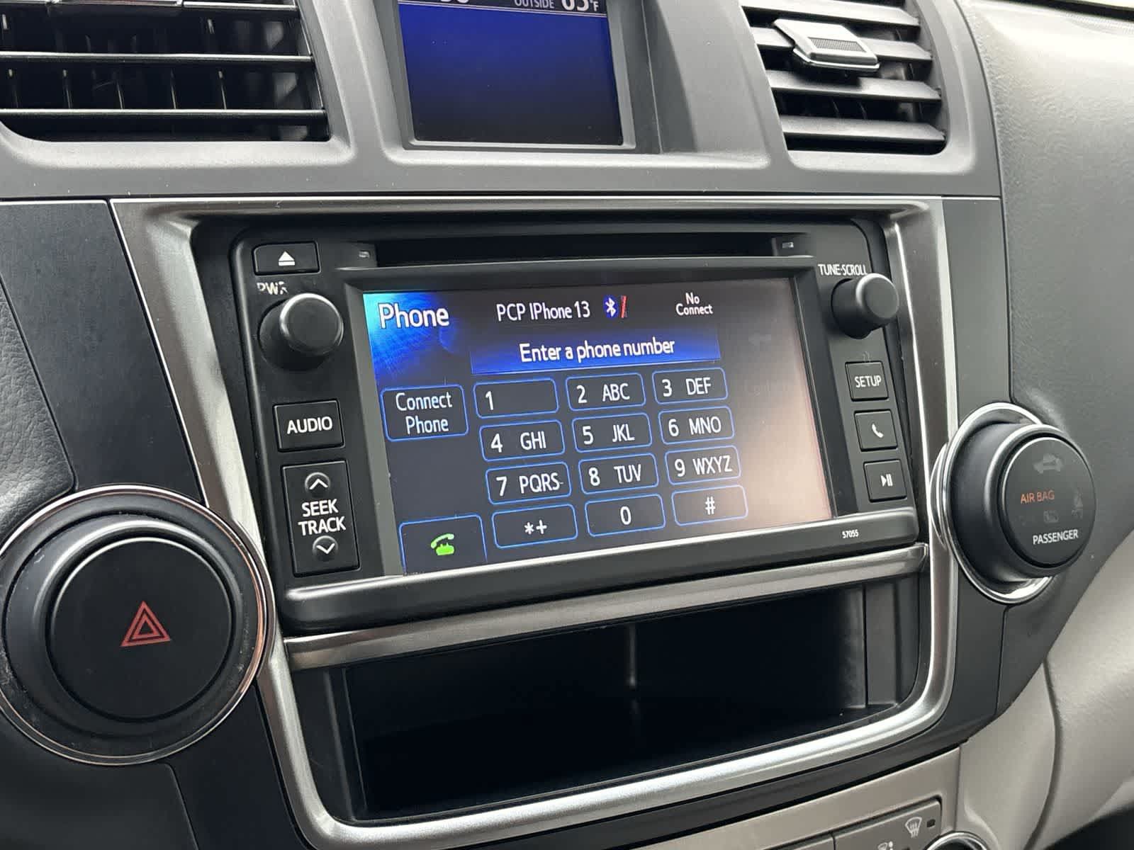 Used 2013 Toyota Highlander 4WD w/ Cold Weather Pkg image 19