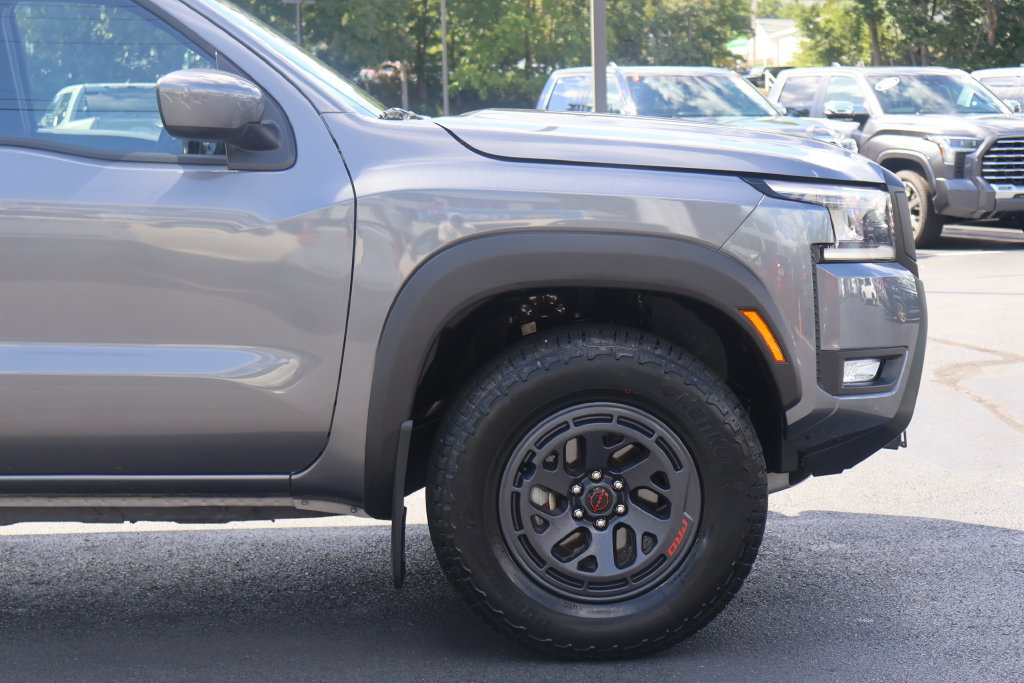 Used 2026 Nissan Frontier PRO-4X AWD/4WD image 10