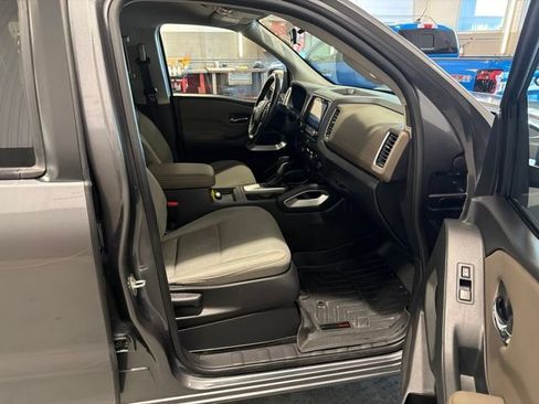Certified 2022 Nissan Frontier SV AWD/4WD image 14