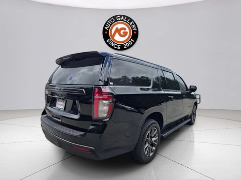 Used 2021 Chevrolet Suburban Z71 w/ Rear Media and Nav Package AWD/4WD image 4