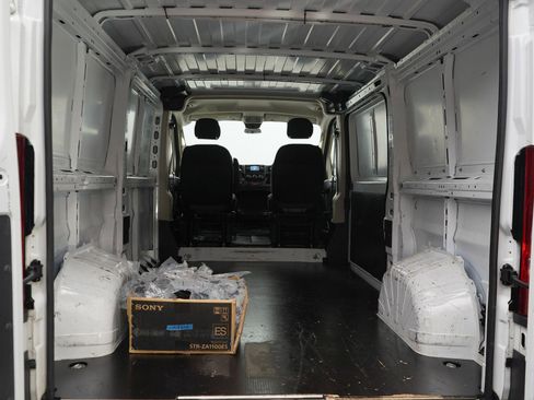 Used 2018 RAM ProMaster 1500 FWD image 9