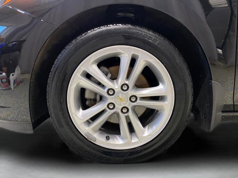 Used 2017 Chevrolet Cruze LT w/ Convenience Package image 7