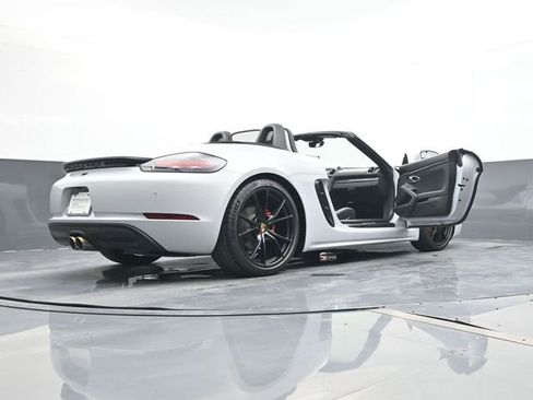 Certified 2024 Porsche 718 Boxster S RWD image 23