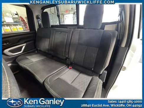 Used 2017 Nissan Titan SV AWD/4WD image 19