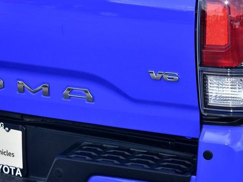 Certified 2021 Toyota Tacoma Limited image 10