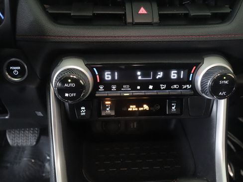 Used 2023 Toyota RAV4 SE w/ Weather & Moonroof Package AWD/4WD image 17