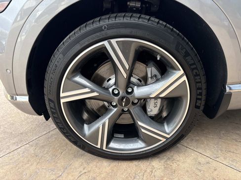 Used 2025 Genesis GV80 3.5T Prestige image 10