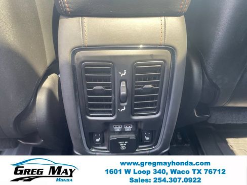 Used 2019 Jeep Grand Cherokee Summit AWD/4WD image 28