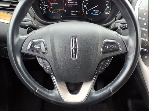 Used 2019 Lincoln MKC Select w/ Select Plus Package FWD image 14