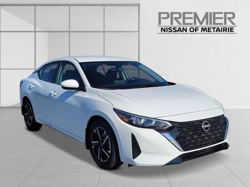 New 2025 Nissan Sentra SV image 2