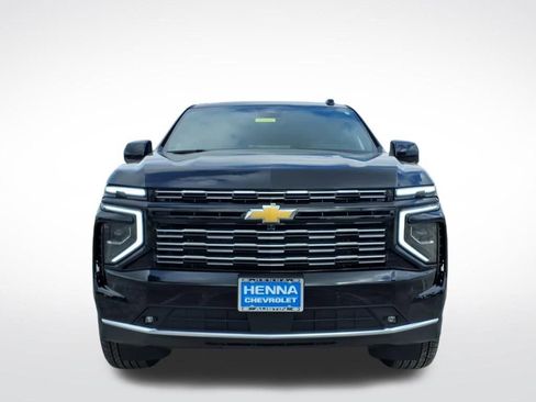 New 2026 Chevrolet Suburban High Country AWD/4WD image 9