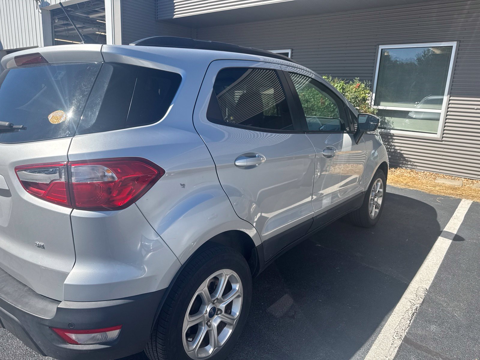 Used 2021 Ford EcoSport SE FWD image 6