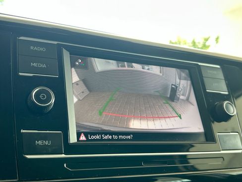Certified 2022 Volkswagen Taos S AWD/4WD image 25