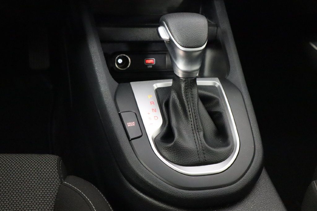 Used 2024 Kia Forte LXS w/ LXS Technology Package FWD image 27