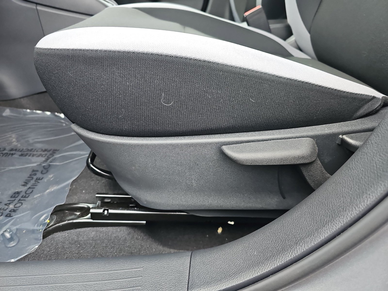 Used 2025 Nissan Versa S w/ Trunk Package FWD image 25