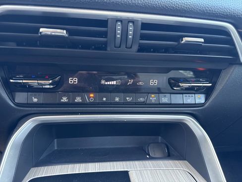 Used 2024 MAZDA CX-90 Plug-In Hybrid w/ Premium Pkg AWD/4WD image 13