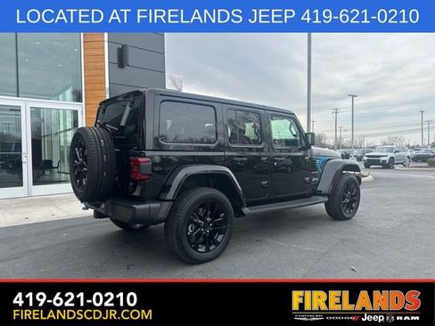 Used 2023 Jeep Wrangler Sahara 4xe w/ Cold Weather Group image 11