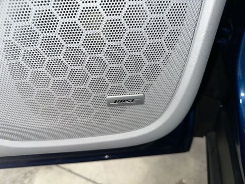 Certified 2022 GMC Terrain SLT w/ Infotainment Package II image 8