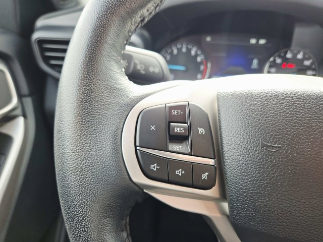 Used 2024 Ford Explorer XLT AWD/4WD image 18