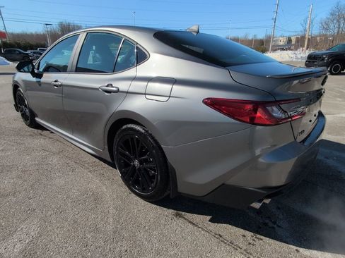 Certified 2026 Toyota Camry SE w/ Convenience Package image 4