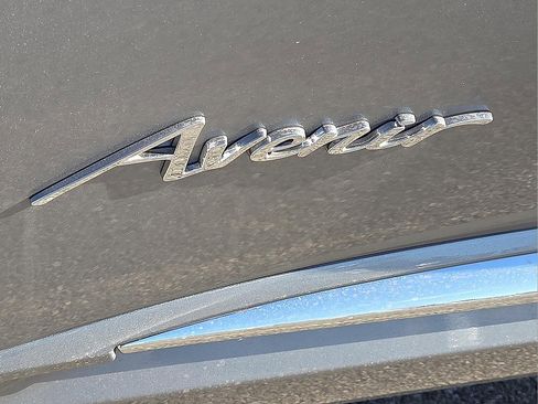 New 2026 Buick Envision Avenir image 8