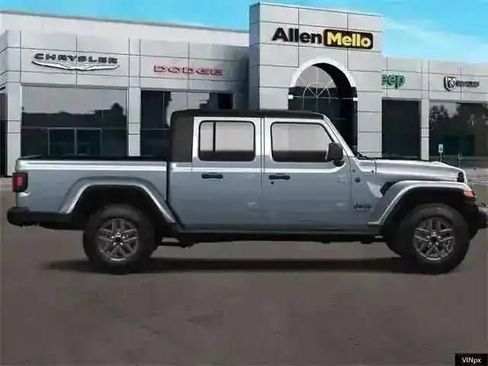 New 2025 Jeep Gladiator Sport image 7