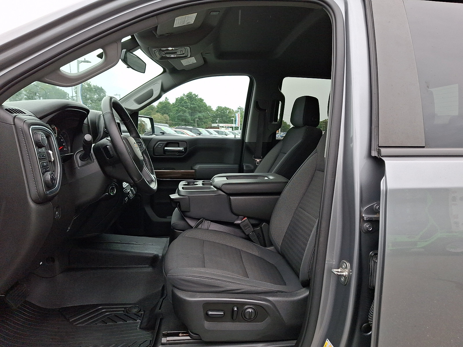 Used 2020 Chevrolet Silverado 1500 LT w/ All-Star Edition AWD/4WD image 13