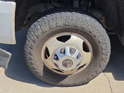 Used 2019 GMC Sierra 3500 Denali w/ Duramax Plus Package AWD/4WD image 3