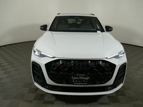 New 2026 Audi SQ5 Premium Plus image 24