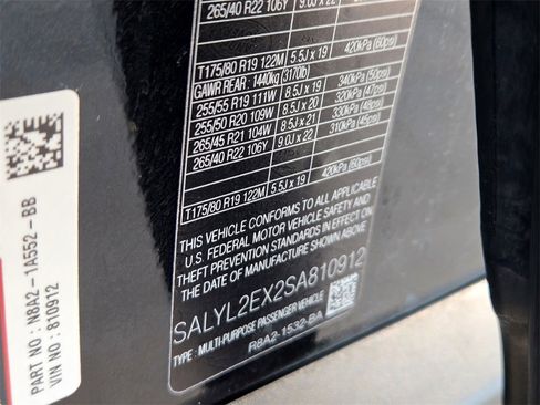 Used 2025 Land Rover Range Rover Velar Dynamic SE image 35