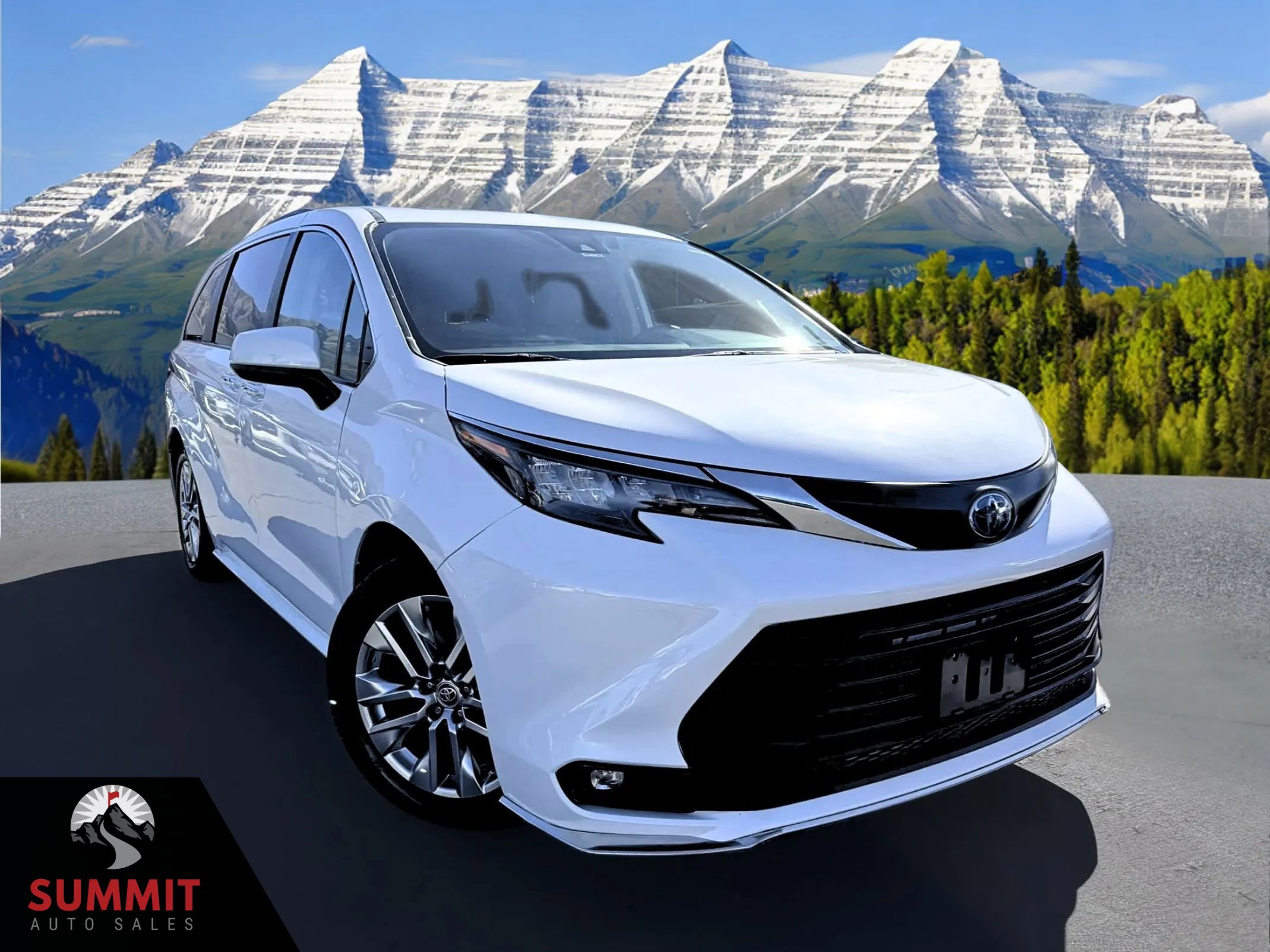 Used 2024 Toyota Sienna XLE w/ XLE Plus Package AWD/4WD image 1