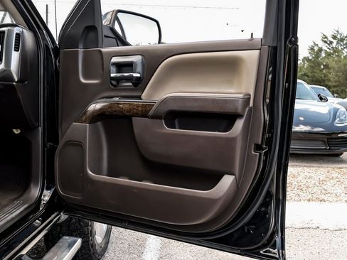 Used 2016 Chevrolet Silverado 1500 LT w/ Texas Edition RWD image 41