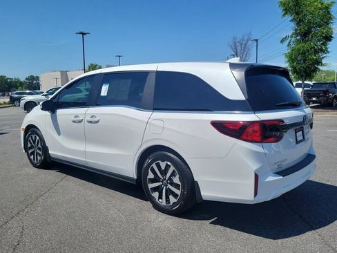 Certified 2026 Honda Odyssey EX-L image 6