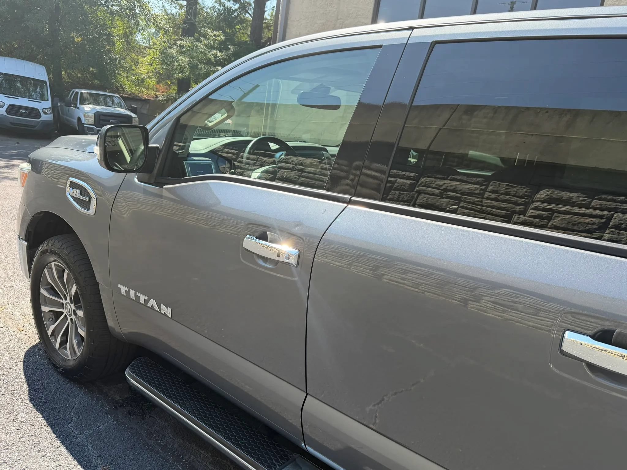 Used 2017 Nissan Titan SL AWD/4WD image 35