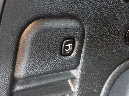 Used 2021 Jeep Grand Cherokee Laredo X image 7