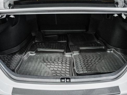 Used 2023 Toyota Camry XSE w/ Navigation Package image 9