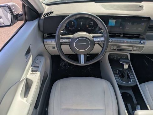 Used 2025 Hyundai Kona SEL image 16