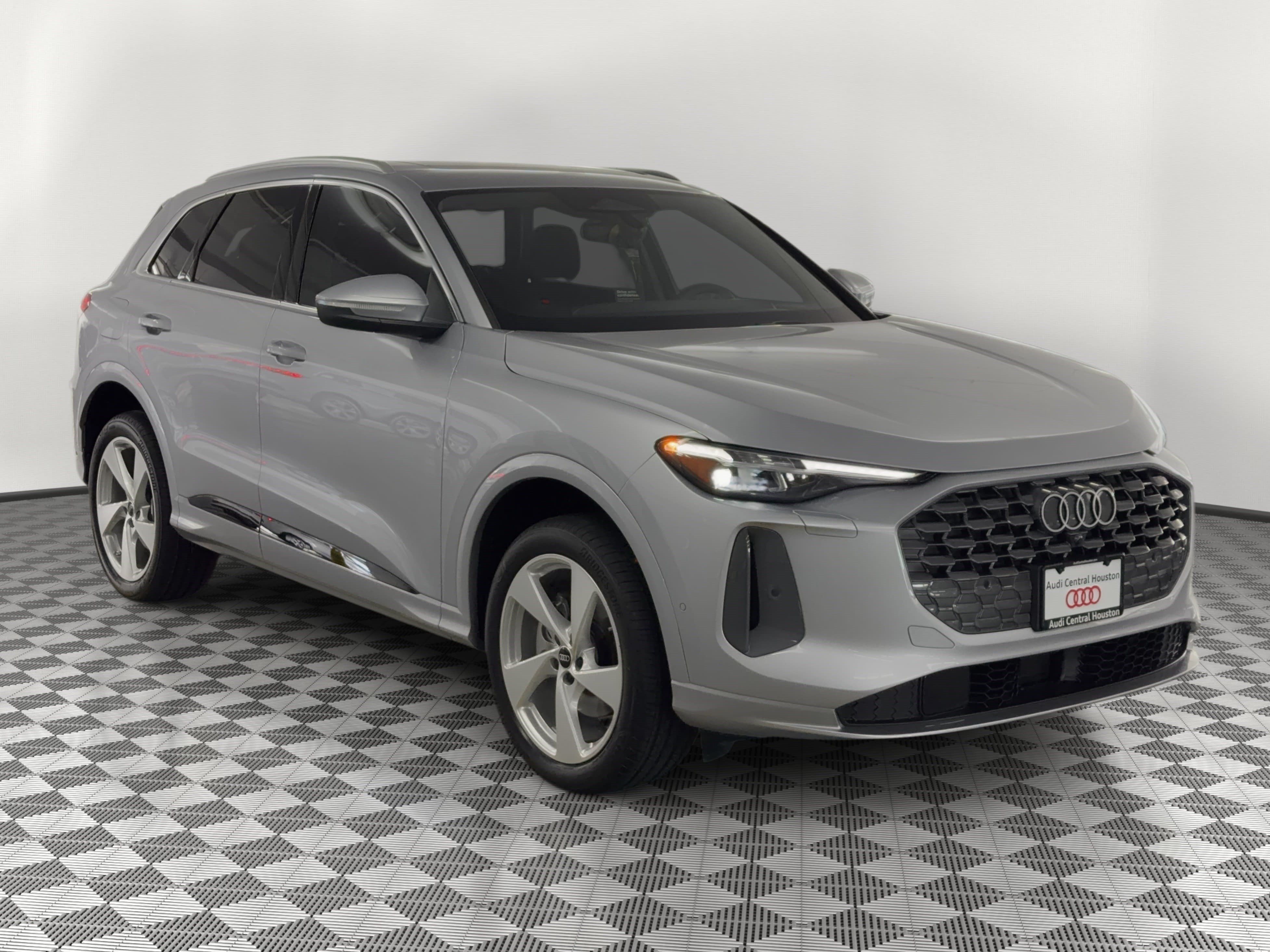 New 2026 Audi Q5 Premium Plus AWD/4WD image 7