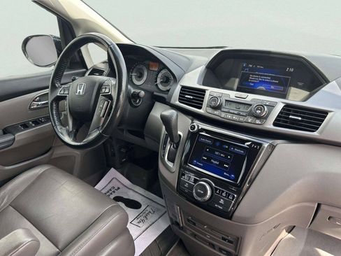 Used 2015 Honda Odyssey Touring Elite image 22