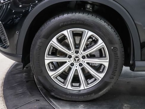 Used 2023 Mercedes-Benz GLC 300 image 9